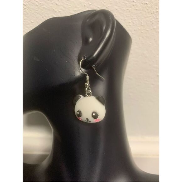Panda Bear Earrings - Picture 2 of 3